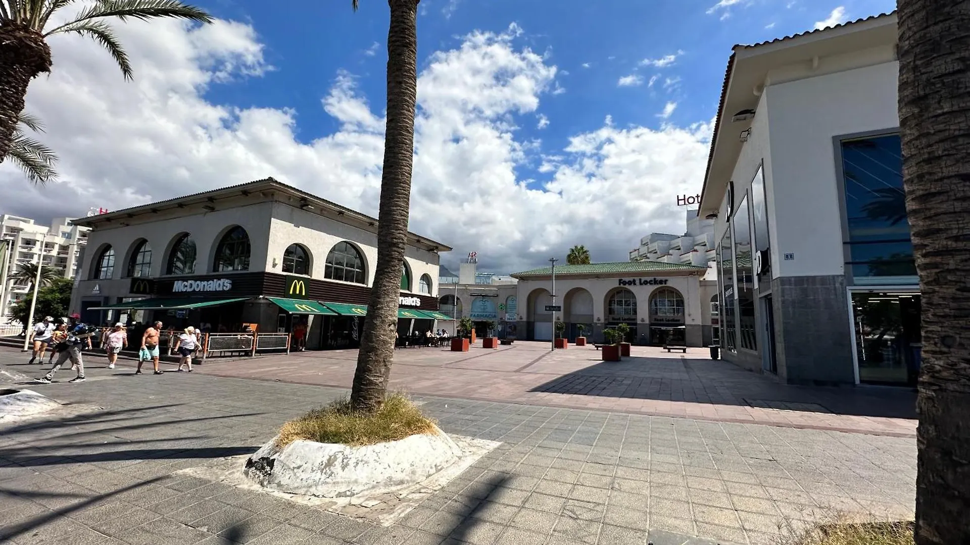 Torres De Yomely - Y4D Apartment Arona  0*, Arona (Tenerife) Spain